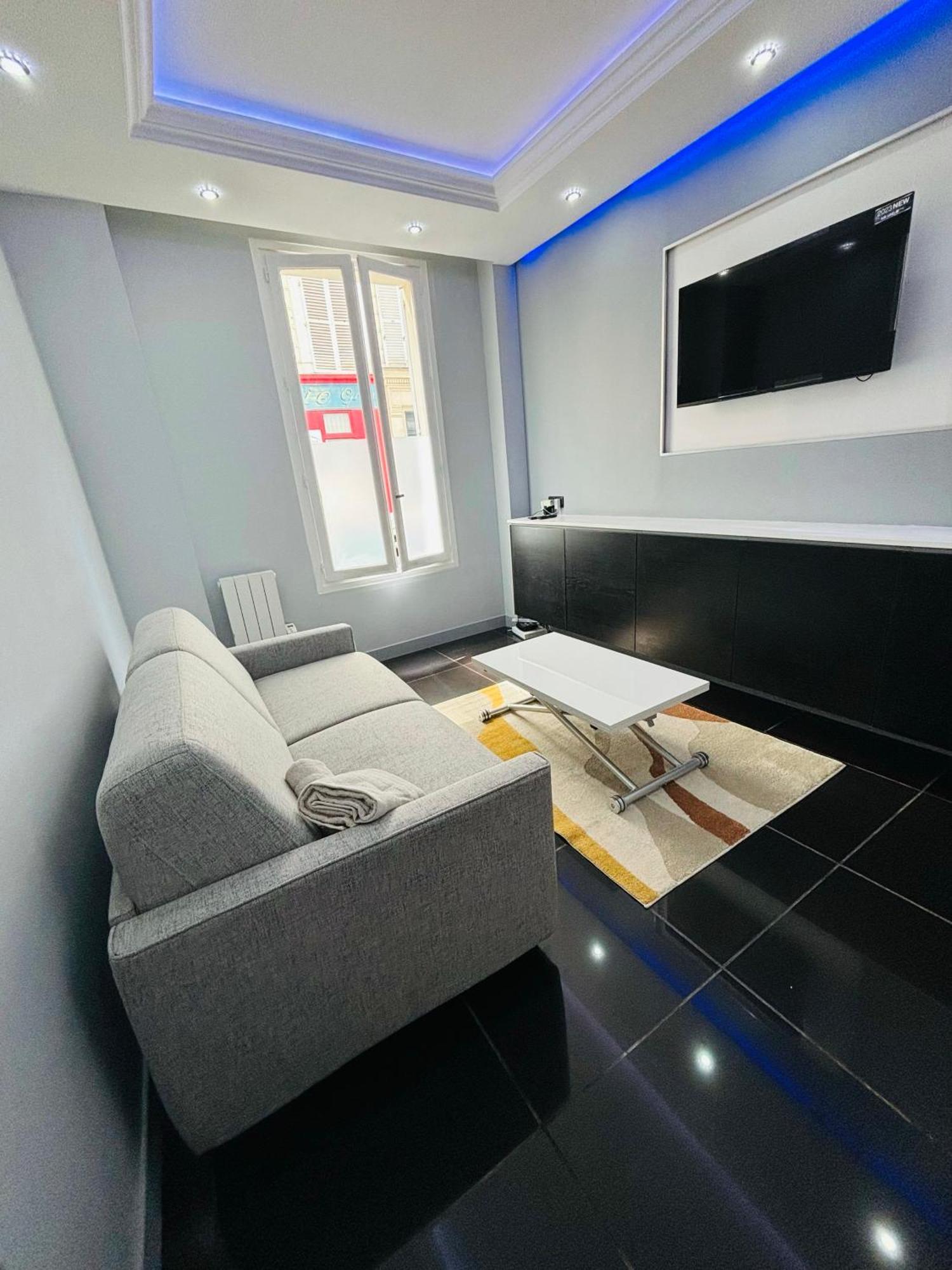 Appartement Coquet En Plein Coeur De Montmartre Parigi Esterno foto